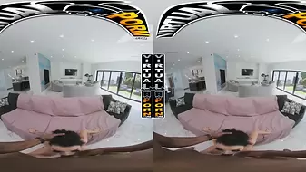 VIRTUAL PORN - Payton Preslee Gets Sudsy, Takes BBC In VR