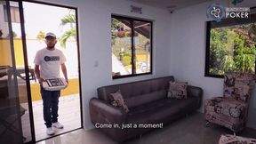 Melany Lopez Fucked by Delivery Pizza Guy Soldier Hugecock.