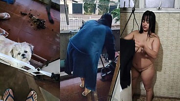 Acordei com a neura da limpeza limpando tudo e quando ele se aproximou de mim me deu um calor
