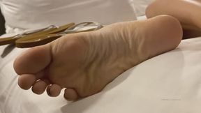 Relaxing soles black pedi