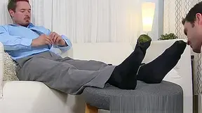 Office Stud Gets His Juicy Feet Slurped With Delight
