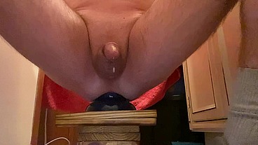 Easttnguy22 cumming with huge Crackstuffers goose plug