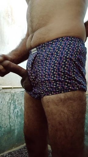 Max Roy Full Bath