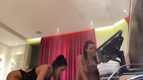 filmei minha esposa no motel junto com a amiga sem que ela soubesse e olha q aconteceu