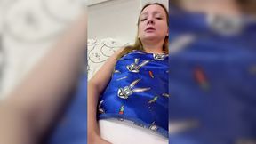 teen cutie gets fingered by her own pink clitoris