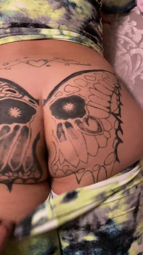 Pawg twerking her ass