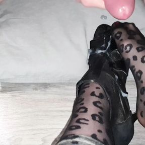 Cum on High Heels and Nylon feet #1