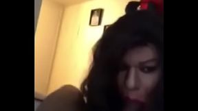 Shemale gives a sloppy BJ:KIK 3