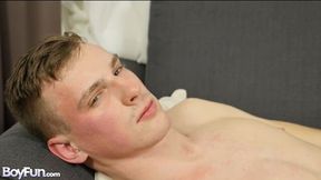 Anthony Bond jerks off in a rather strange way today