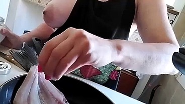 Titty cooking and having lunch