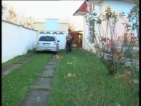 A Model - Una Famiglia Modello (Full porn movie)