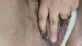 Juguitos de princesa un rico squirt gimiendo