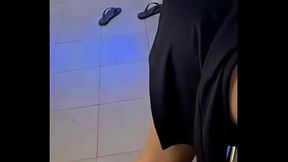Marido flagra Sapatona pegando sua Esposa