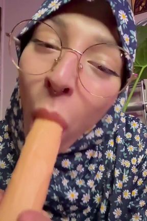 Blowjob in Hijab JOI