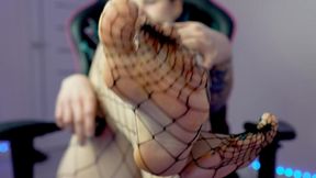 Silent Sole Worship: Ignored by Goddess