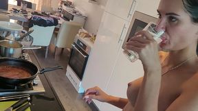 megan venturi making soup, fucked & squirting all over the floor