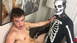 Halloween fuck sesh with FTM Luke Hudson