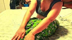 මැණිකා හාමුගේ කාමරේ , Asian girl amazing fuck ......................................................