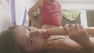 Se exibindo e transando gostoso com a janela aberta e todos.os vizinhos olhando