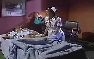 Zara Whites en infirmiere, j'adore !