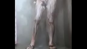 Chica tv jugando con dildos