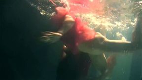 Lilia Mihalkova and Natalia Kupalka underwater lesbians