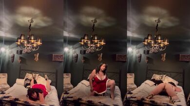 Merry Christmas from your favourite MILF