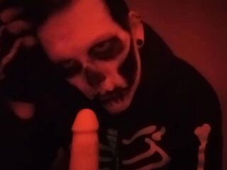 Spooky Skeleton Beauty Gives U Terrible Head (with noncommittal frotting)