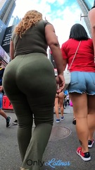 Candid booty archive no. 0001