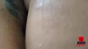 rapidinha no banheiro antes de fuder na cama