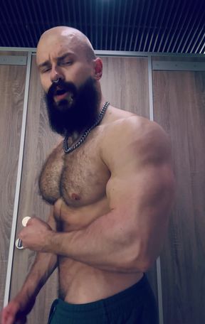 I'm All Sweaty and Muscles Are so Pumped