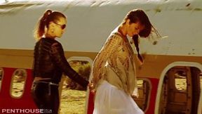 Sexy Lesbian stars Allie and Jenna 69 and fingerbang in the Desert