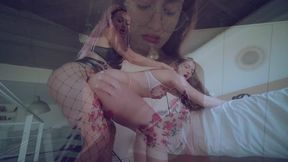 MOMMY USES STRAPON FOR STEPDAUGHTER