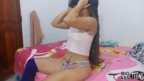 babe stepsister wants to suck and fuck for a seat on the bed