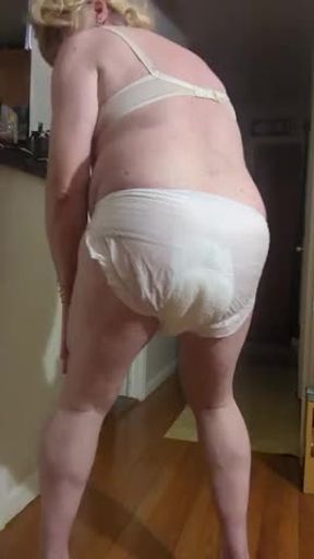 Diaper Gurl!