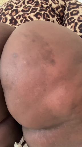 Fart Fetish - Hot Loud and Bubbly