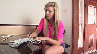 Lilly Banks Wants Daddy To See Her Get Fucked