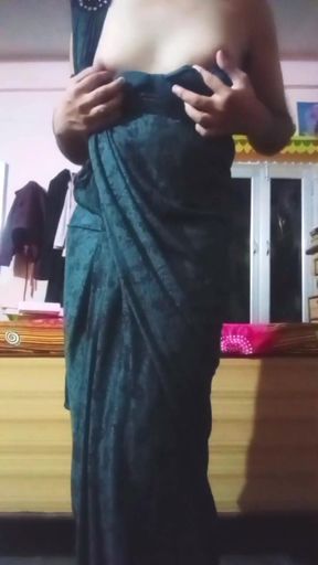 Indian Gay Crossdresser Bottom pressing and playing with her big boobs in black saree real homemade xxx sex   Clip 1