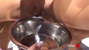 Pissing, Lesbians and Dicks!