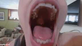 Giantess Olinka's feeding frenzy VR4K