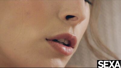 Stunning beauty shares her intimate masturbation pleasure