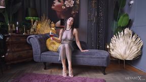A Bold Dress 2 - Lisa Belys
