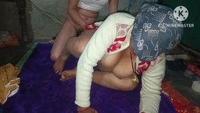 This Stepmom Is a Big Ass MILF Who Always Likes to Share the Bed with Her Stepson