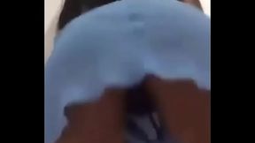 Novinha dan&ccedil_ando rebolando gostoso demais