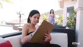 Stepmother play with stepdaughter and squirt all over the place