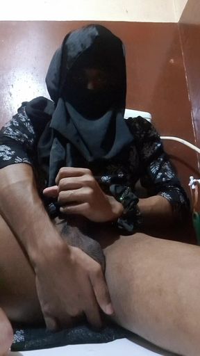 Hijabi sissy cum