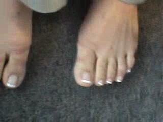 Pretty Vietnameese Lady's feet