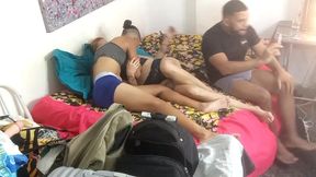 orgia com fada mel e seu namorado homem trans.