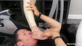 Working Her Arches - Taworship