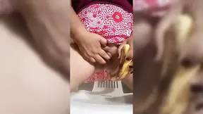 Bored Mexican MILF gets frisky with solo catwalk